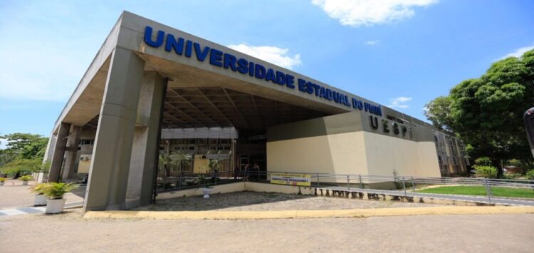 Fachada da Universidade Estadual do Piauí